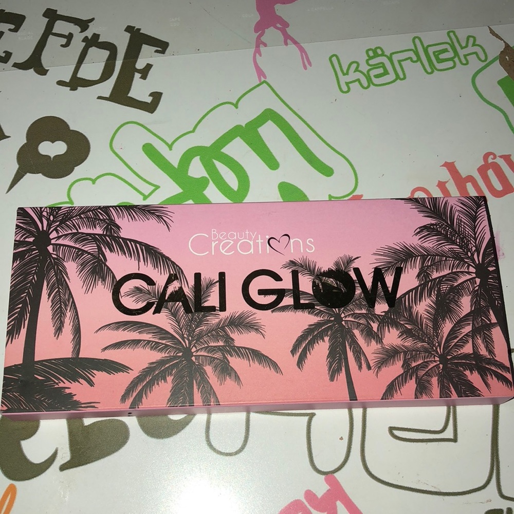 Highlighter palette